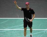 जैनिक सिनर ने बेन शेल्टन को हराकर पेरिस मास्टर्स सेमीफाइनल में जगह बनाई