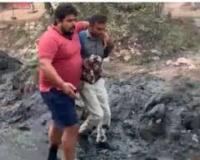 मुज़फ्फरनगर में सिंचाई विभाग के जेई को कीचड़ में घुमाना पड़ा भारी, किसान नेता के खिलाफ मुकदमा दर्ज 