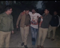 मेरठ: मॉर्निंग वॉक पर महिलाओं से चेन स्नेचिंग करने वाला आरोपी पुलिस मुठभेड़ में घायल, तमंचा और नगद बरामद