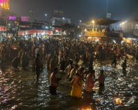 मेरठ में कार्तिक पूर्णिमा स्नान, 35 लाख से अधिक श्रद्धालुओं की भीड़ उमड़ी