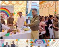 सहारनपुर पुलिस ने मिशन शक्ति के तहत करियर मेले में छात्राओं और महिलाओं को जागरूक किया