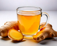 अदरक का पानी: सर्दी-खांसी, वजन और नींद के लिए फायदेमंद, जानें सही सेवन विधि