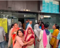 गाजियाबाद के रॉकर्स पिज्जा रेस्टोरेंट में ओवन फटने से बड़ा हादसा, पिता सहित दो बच्चे झुलसे