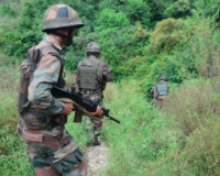 जम्मू-कश्मीर के किश्तवाड़ में सुरक्षाबलों और आतंकियों के बीच मुठभेड़, ‘ऑपरेशन छतरू’ जारी