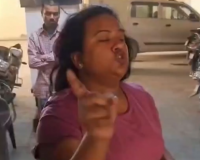 ग्रेटर नोएडा में महिला की हरकत ने उड़ाए सबके होश! पुलिस से बतमीज़ी