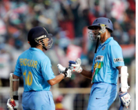 8 नवंबर का ऐतिहासिक दिन: तेंदुलकर-द्रविड़ की 331 रन की रिकॉर्ड साझेदारी