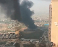 ग्रेटर नोएडा वेस्ट में झुग्गियों में भीषण आग, कई परिवारों का सामान जलकर खाक