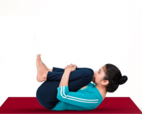 कब्ज और पेट की समस्याओं से छुटकारा दिलाएगा पवनमुक्तासन: जानें आसान तरीका