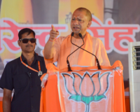 यूपी सरकार ने समाज कल्याण विभाग में भ्रष्टाचार करने वाले 5 अधिकारियों को किया बर्खास्त, 3 की पेंशन में कटौती