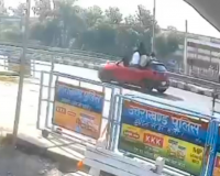 रुड़की की बारात काफिला हरकतों पर पुलिस का शिकंजा, 7 वाहन चालकों पर ऑनलाइन चालान