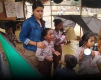 अलीगढ में गरीब बच्चों के स्कूल पर चला बुलडोजर, फूट-फूटकर रोने लगे बच्चे- प्लीज सर, हमारा स्कूल मत तोड़िए !