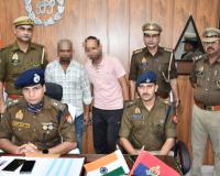 मुजफ्फरनगर में ट्रैफिक पुलिसकर्मी से मारपीट करने वाले दो आरोपी गिरफ्तार, पुलिस ने सिखाया सबक, लंगड़ाते हुए मांगी माफी