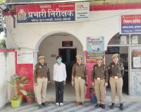 शामली में शक्ति मोबाइल टीम ने अश्लील फब्तियां कसने वाले अभियुक्त को किया गिरफ्तार