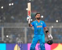 IND vs SA 1st ODI 2025: विराट कोहली ने जड़ा शानदार शतक , रोहित शर्मा की धमाकेदार पारी से रांची में भारत मजबूत स्थिति में