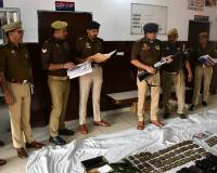 मुजफ्फरनगर में एसएसपी ने जानसठ थाने का किया वार्षिक निरीक्षण, पुलिसकर्मियों संग बैठकर खाया भोजन