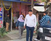 मुजफ्फरनगर में चकबंदी लेखपाल 20 हजार की रिश्वत लेते हुए रंगेहाथ गिरफ्तार