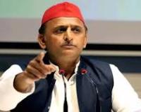 अखिलेश यादव का बड़ा वादा: गरीब महिलाओं को सालाना 40,000 रुपए की मदद