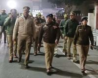 शामली: एसपी एनपी सिंह ने पैदल गश्त कर जनता से सुनी समस्याएं, कानून-व्यवस्था सुदृढ़ बनाने के निर्देश