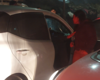 मेरठ: महिला दारोगा की सड़क पर दबंगई, दंपति को बेल्ट से पीटने की दी धमकी