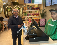 नोएडा में नए साल के जश्न से पहले फूड विभाग का हड़कंप, नामी रेस्टोरेंट्स से लिए 12 नमूने