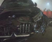 नोएडा में रफ़्तार का कहर: तेज रफ्तार BMW ने साइकिल सवार को कुचला, मौके पर मौत; दादरी में भी अज्ञात वाहन की टक्कर से जान गई