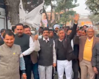 पश्चिमी उत्तर प्रदेश में हाईकोर्ट बेंच की मांग को लेकर अधिवक्ताओं ने हड़ताल कर शामली कलेक्ट्रेट पर किया प्रदर्शन