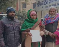मुजफ्फरनगर के बुढ़ाना में 'प्लॉट माफिया' का आतंक: एसएसपी दफ्तर पहुंचे दर्जनों पीड़ित, 12 लाख हड़पने और पिता की मौत का लगाया आरोप