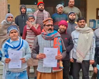 शामली के जलालाबाद में कब्रिस्तान पर कब्जे की कोशिश का आरोप, लोगों ने कलेक्ट्रेट पहुंचकर की शिकायत