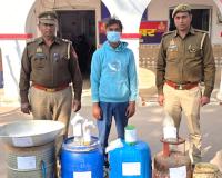 सहारनपुर में थाना बड़गांव पुलिस ने शराब तस्कर गिरफ्तार कर किया भारी जप्त