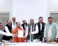 भाकियू (अ) ने CM योगी से मुलाकात में रखी बड़ी माँगे, मुख्यमंत्री बोले- 'किसान स्वावलंबन सर्वोच्च प्राथमिकता'