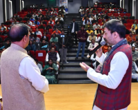 नोएडा में सांसद खेल महोत्सव का भव्य समापन, अटल बिहारी वाजपेयी के आदर्शों को याद कर युवाओं को किया प्रेरित