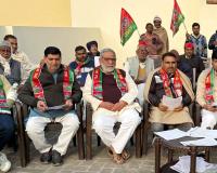 शामली: समाजवादी पार्टी ने बीएलओ लिस्ट के सत्यापन के लिए बीएलए बैठक की