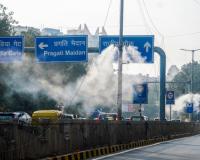 एनसीआर में हवा ‘जहर’ बनी: दिल्ली–नोएडा–गाजियाबाद में एक्यूआई 400 के पार, अस्पतालों में बढ़े मरीज