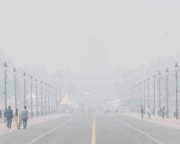 दिल्ली-एनसीआर में एक्यूआई 300 के नीचे; तेज हवाओं से मिली मामूली राहत, कल से छाएगा कोहरा