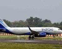 इंडिगो पर डीजीसीए का बड़ा एक्शन, निरीक्षकों को निकाला और सीईओ को दोबारा समन जारी