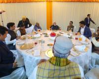 एनडीए सांसदों की बैठक में पीएम मोदी ने भरा जोश, बोले-आप बस काम करें, ये मजदूर पीछे खड़ा है 