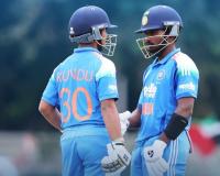 अंडर-19 एशिया कप: आरोन जॉर्ज का अर्धशतक, भारत ने पाकिस्तान को दिया 241 का लक्ष्यअंडर-19 एशिया कप: आरोन जॉर्ज का अर्धशतक, भारत ने पाकिस्तान को दिया 241 का लक्ष्य