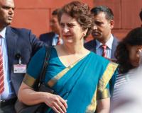 मनरेगा का नाम बदलने पर छिड़ा सियासी संग्राम, प्रियंका गांधी बोलीं- जिम्मेदारी से बच रही सरकार