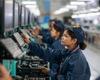 भारत दुनिया का दूसरा सबसे बड़ा मोबाइल मैन्युफैक्चरिंग हब बना, इलेक्ट्रॉनिक्स उत्पादन छह गुना बढ़ा