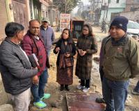 मुजफ्फरनगर न्यूज़; मुज़फ्फरनगर में मीनाक्षी स्वरुप ने किया नाला निर्माण कार्य का निरीक्षण, मानकों में खामी पर ठेकेदार को फटकार