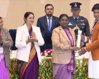 क्रिकेटर वैभव सूर्यवंशी समेत 20 प्रतिभाशाली बच्चोें को राष्ट्रपति ने दिया बाल पुरस्कार