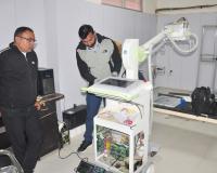 शामली जिला अस्पताल की एक्सरे मशीन खराब, मरीजों की भीड़ लगी