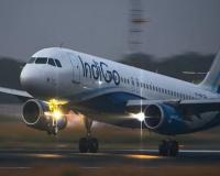 इंडिगो का ऑपरेशन धीरे-धीरे पटरी पर आ रहा, आज 1,000 से कम उड़ानों के रद्द होने की संभावना