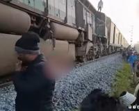 असम में हाथियों से टकराने के बाद राजधानी एक्सप्रेस पटरी से उतरी