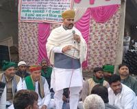 मुजफ्फरनगर: बकाया भुगतान को लेकर ठेकेदारों का अनिश्चितकालीन धरना; एसडीएम ने दिया समाधान का आश्वासन