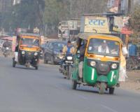 शामली में टेंपों चालक की लापरवाही से मां-बेटे की दर्दनाक मौत