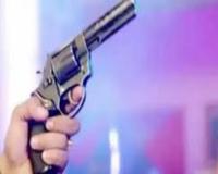 लाइसेंसी पिस्तौल से गोलीबारी का वीडियो सोशल मीडिया पर डालना पड़ा महंगा, प्रशासन ने निरस्त किया लाइसेंस