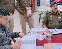 अमरोहा में SP की बड़ी कार्रवाई समीक्षा: लंबित विवेचनाओं, वांछित अपराधियों और ऑपरेशन क्लीन पर सख्त निर्देश