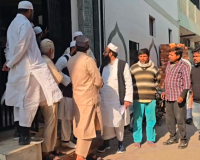 मुजफ्फरनगर में मस्जिद मोज्जिन के साथ दरोगा की मारपीट, वीडियो वायरल, कार्रवाई की मांग