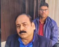 मेरठ विजिलेंस की टीम ने शामली के सहायक आयुक्त स्टाम्प व स्टेनो को एक लाख रिश्वत लेते रंगे हाथों दबोचा  